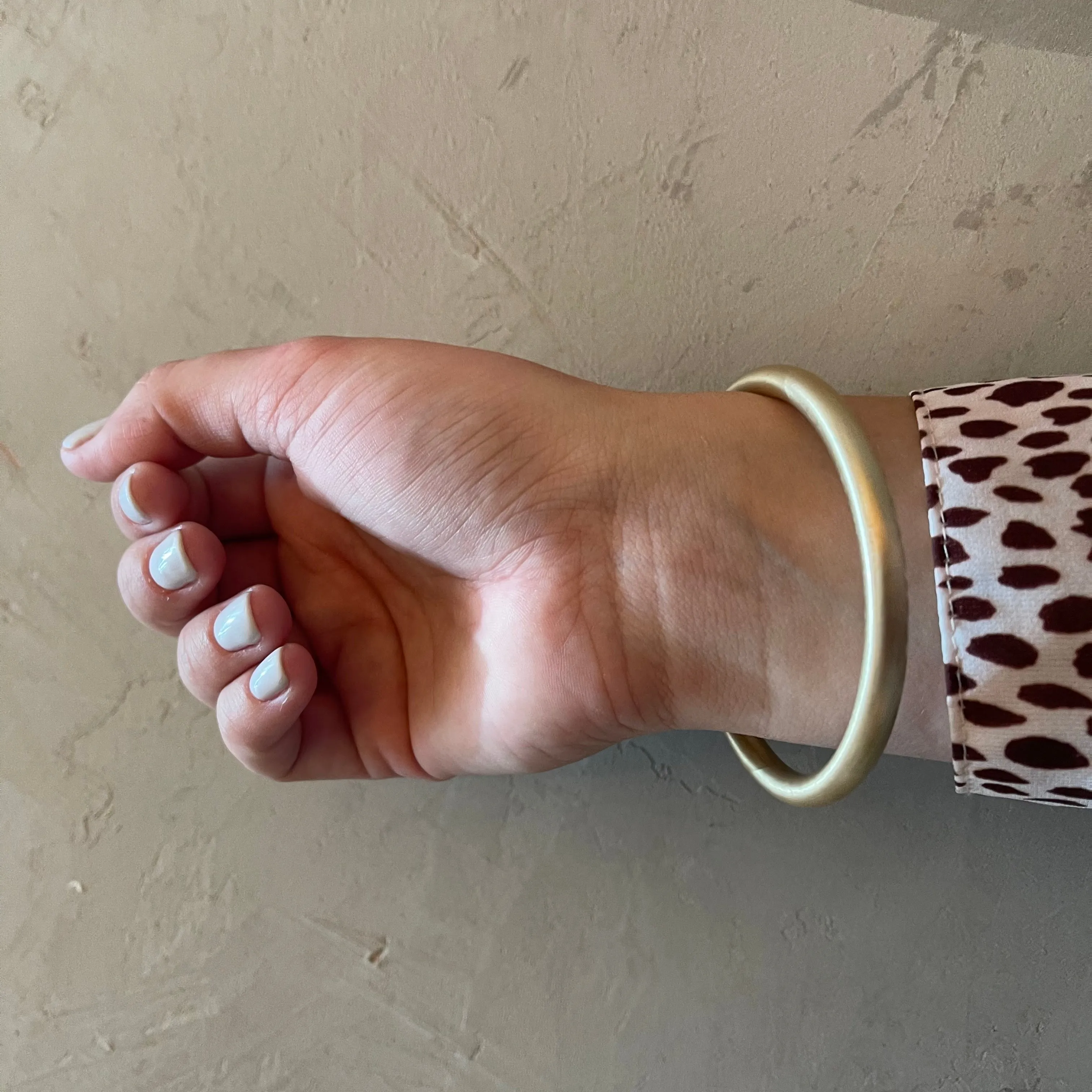 GOLD MATTE BANGLES (SOLD SEPARATELY)