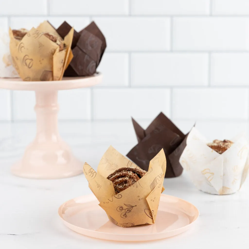 Tulip brown  Baking Cups Tea Print Large 150pc
